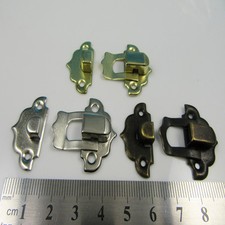 4 x TOGGLE LATCH CATCHES 30 x