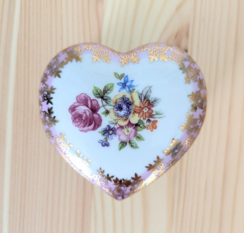 Heart shaped floral trinket - shaped,