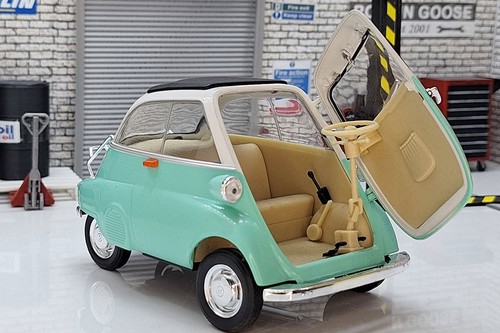 Bmw isetta bubble car green - bubble,