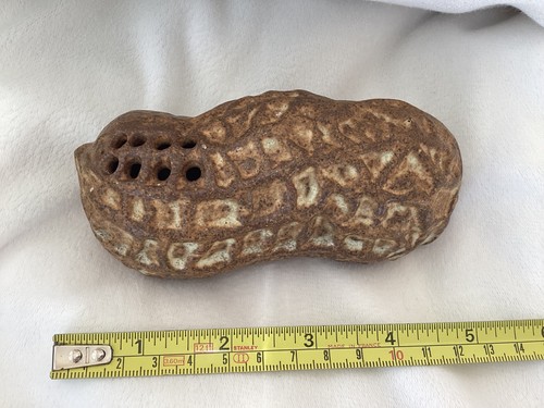 Peanut ceramic pomander