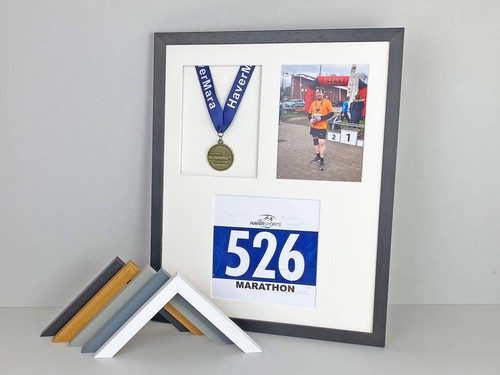 Medal display frame - medal, with