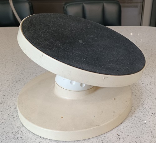 Pme tilting turntable for cake - for,