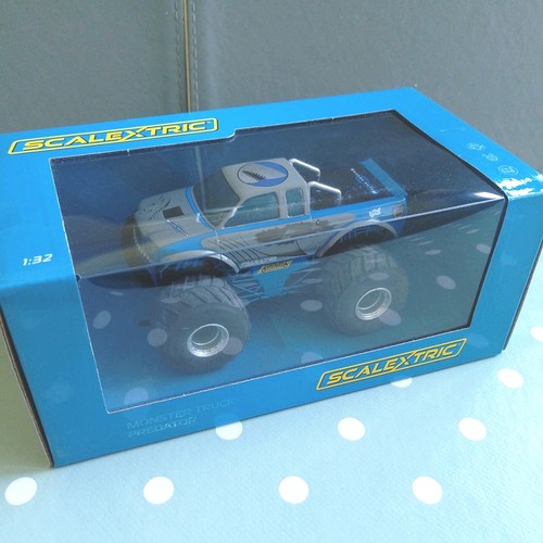 Scalextric c3835 team - team, monster