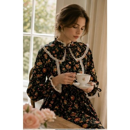 Nwt batsheva laura ashley - nwt,