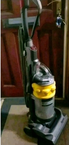 Dyson dc14 upright - dyson,
