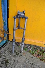 Honda CB250 G5 Front Forks complete with Yokes (triple trees)