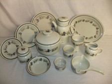Royal Doulton Lambethware - Harvest Garland - vintage 1976 tableware - 2F6A #
