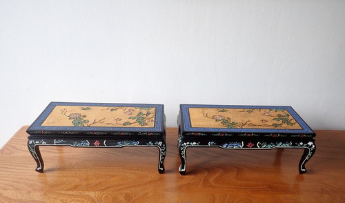 Pair chinese lacquered - of,