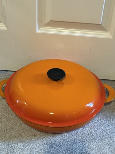 Creuset signature cast iron - le,