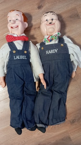 Vintage laurel and - 24”,