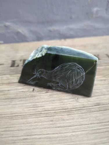 New zealand jade greenstone - new,