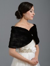 FAUX FUR BRIDAL WEDDING CAPE