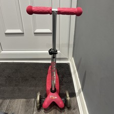 Micro Mini Plus LED Scooter