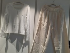 Minimalist Off-White Ribbed