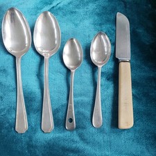 Vintage Cutlery 4 Spoons