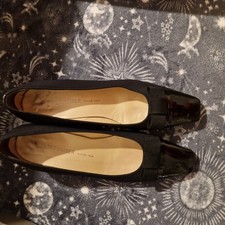 Peter Kaiser Size 7 Black