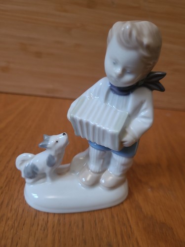 Spanish porcelain figuirine - spanish,