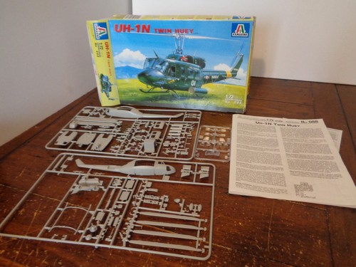 Italeri twin huey - uh-1n,