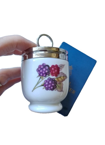 Royal worcester porcelain - worcester,