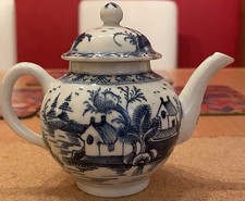 Lowestoft 18th c Blue & White