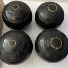 Taylor Elite Lawn Bowls Set of