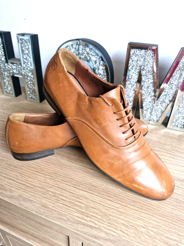 Red dead leather - red,