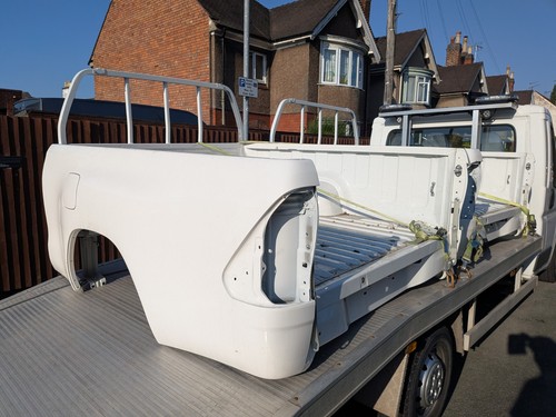 Hilux king extra cab body - hilux,