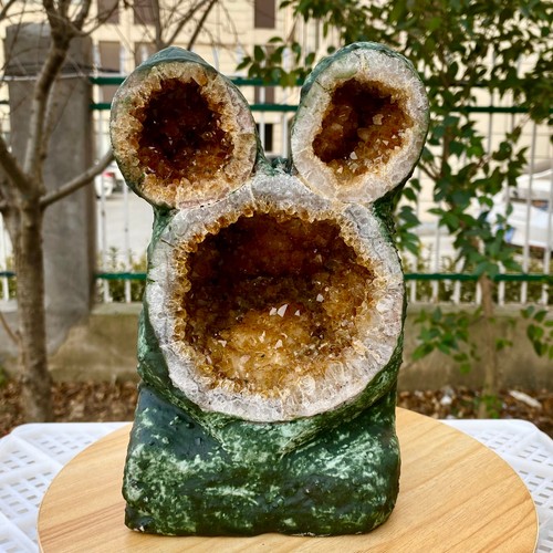 09lb large natural citrine - 8.09lb,