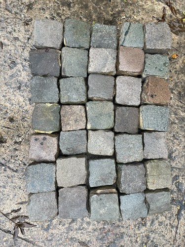 Dark granite reclaimed cobbles - dark,