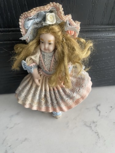 Porcelain scale dolls - porcelain, 1:12