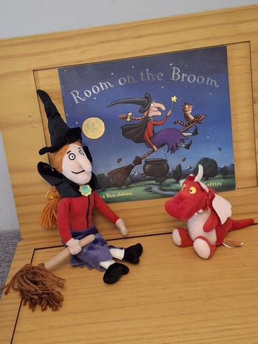 Room the broom - room,
