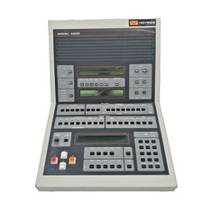 Instron 4500 Controller Panel