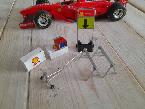 Scale f1 diorama - 1:18,