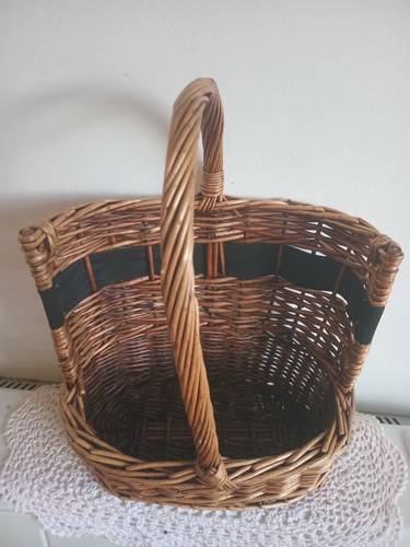 Wicker wine carrier - wicker,