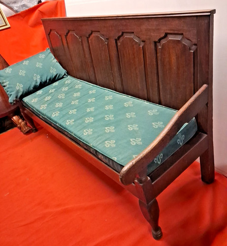 Antique oak sleeper settle - antique,