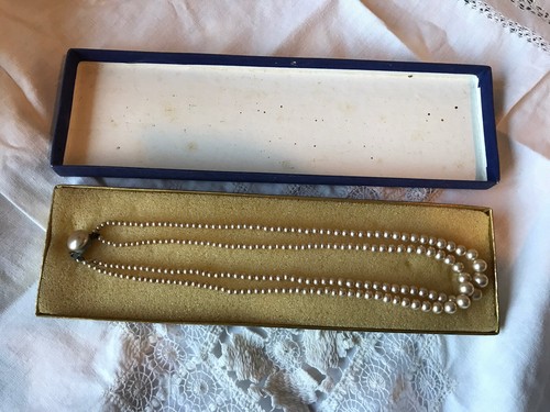 Pompadour pearls for - pompadour,