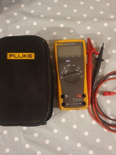 Fluke iii multimeter fused - 77,