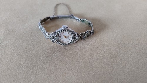 Ladies vintage watch - vintage,