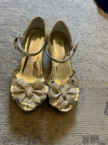 Girls gold dress - 🎀, up
