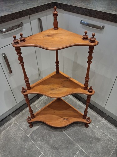 Victoriana style spindle - victoriana,