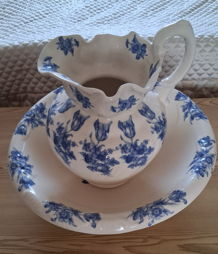 Blue white floral - white, ceramic