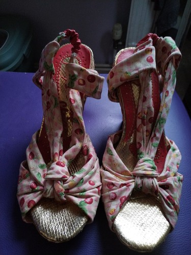 Shoes irregular size - shoes,