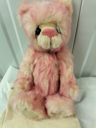 Kaycee bears rasberry pavlova - rasberry,