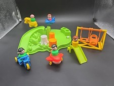 Vintage Fisher Price Little People Playground Set #2525 With 5 Little People 