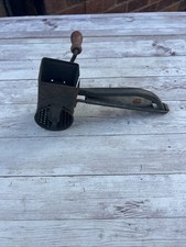 Vintage Mouli Cheese Herb