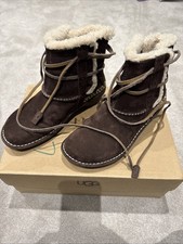 UGG Australia UK Size 5 Espresso Cove women’s Suede Ankle Boots (never worn)
