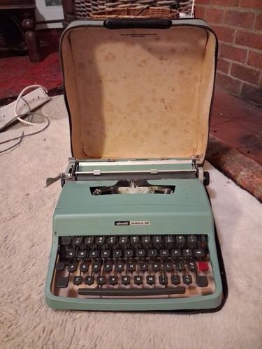 Olivetti lettera portable - lettera, 32