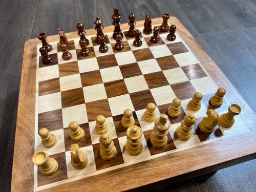 Magnetic wooden travel chess - magnetic,