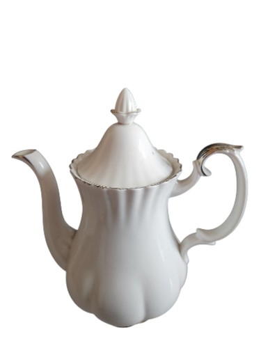 Royal albert chantilly bone - royal,