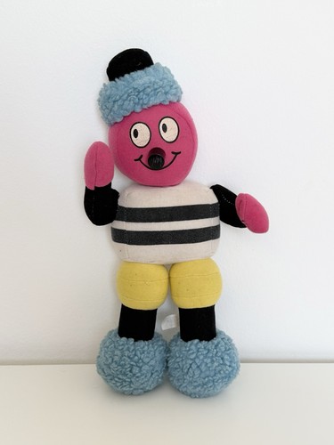 Vintage bertie bassett plush - bertie,